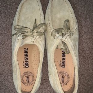 Clark’s Wallabees - Women’s 9.5